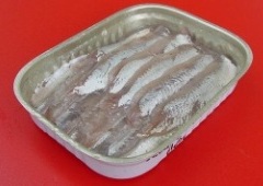 Sprat fillets in a can